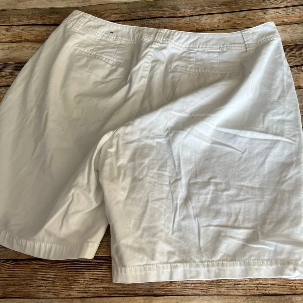 Lane Bryant White Plus Size Shorts Size 20 - Picture 6 of 8